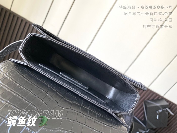 Handbags  SAINT LAURENT 634306 size 19x13x5 cm