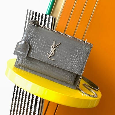 Handbags  SAINT LAURENT 442906 size 22x16x8 cm