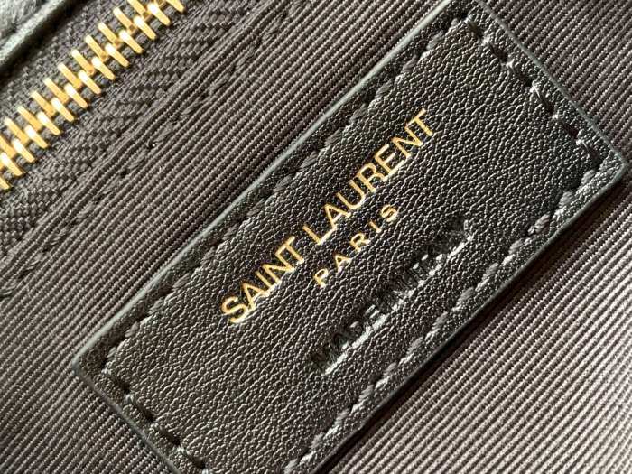 Handbags  SAINT LAURENT 577476  size 29x17x11 cm