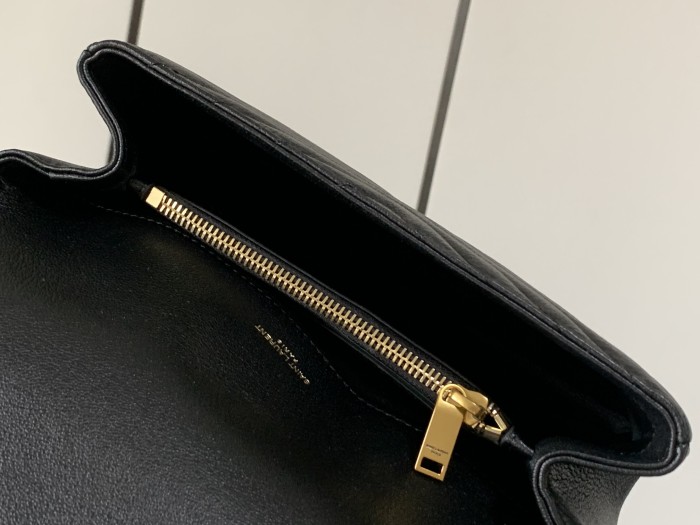 Handbags  SAINT LAURENT 392737  size 24x17x6 cm