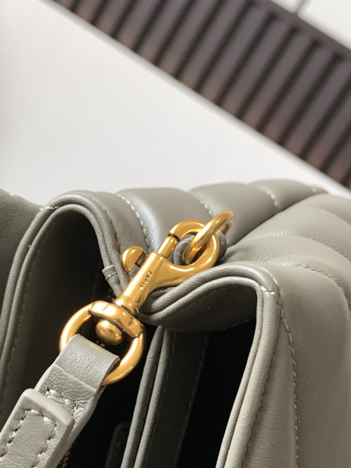 SAINT LAURENT LOULOU Leather Crossbody Bag, Shoulder Bag Women's Gray Pea Green 678401-DV707-1229 size 20*7.5*14cm