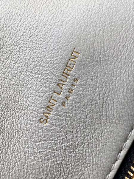 Handbags  SAINT LAURENT 577476  size 29x17x11 cm