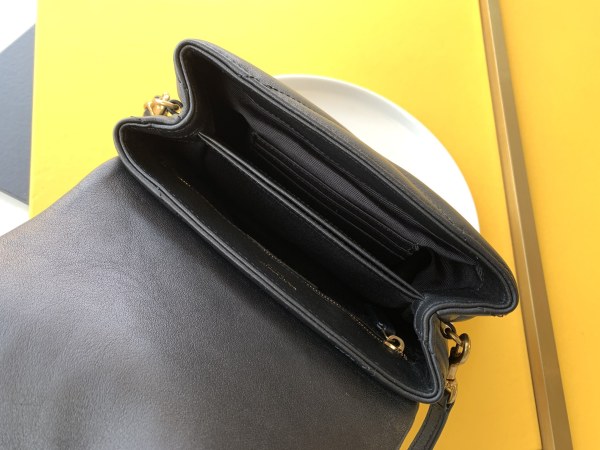 Handbags  SAINT LAURENT 550680  size 20X14X7 cm