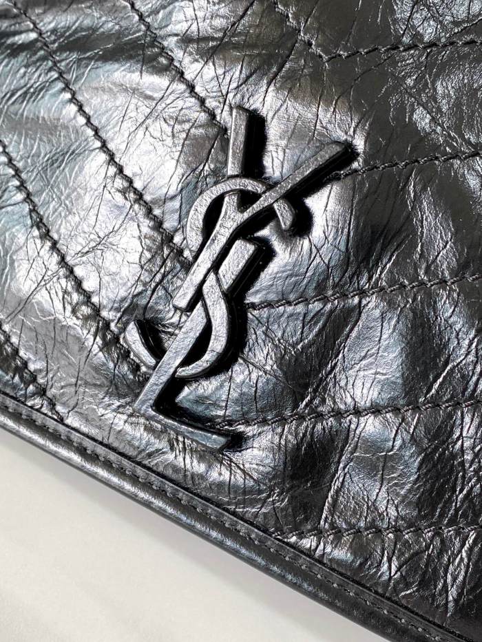 Handbags  SAINT LAURENT 633158 size 28×20.5×8.5 cm