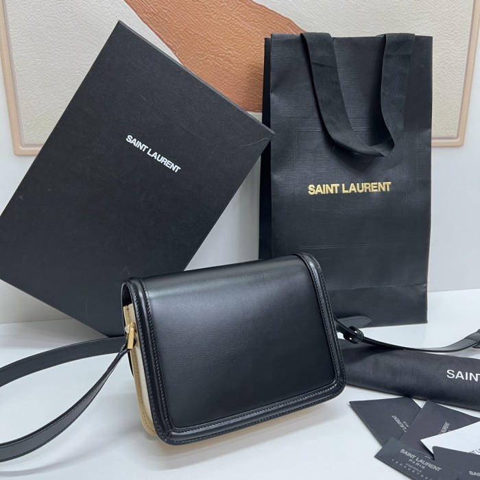 Handbags  SAINT LAURENT 634306 size 19x13x5 cm