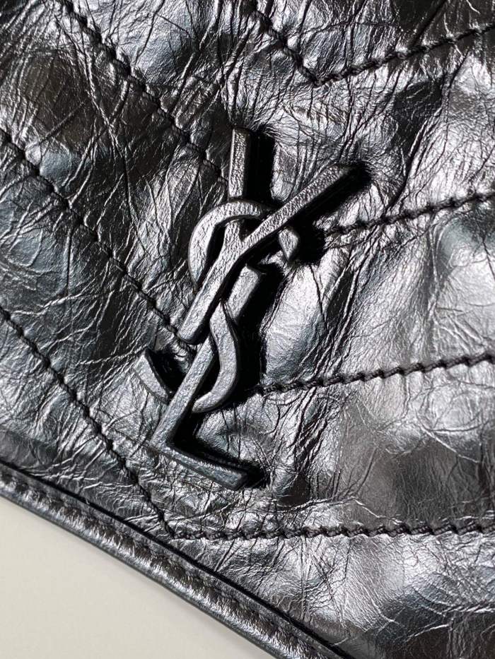 Handbags  SAINT LAURENT 633151 size 22×16.5×12 cm