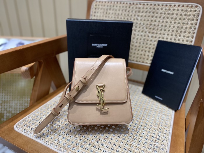 Handbags  SAINT LAURENT 668809 size 16×18x6 cm