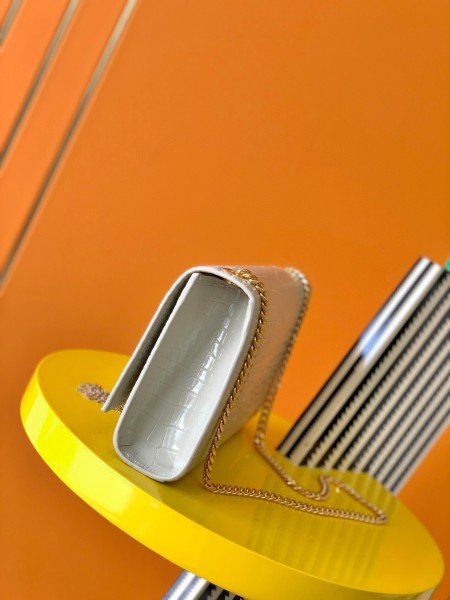 Handbags  SAINT LAURENT 354119 size 24x14.5x5.5 cm