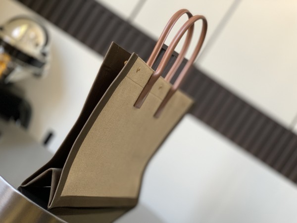 Handbags  SAINT LAURENT 509415 size 48x36x16 cm