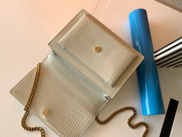 Handbags  SAINT LAURENT 442906 size 22x8x16 cm