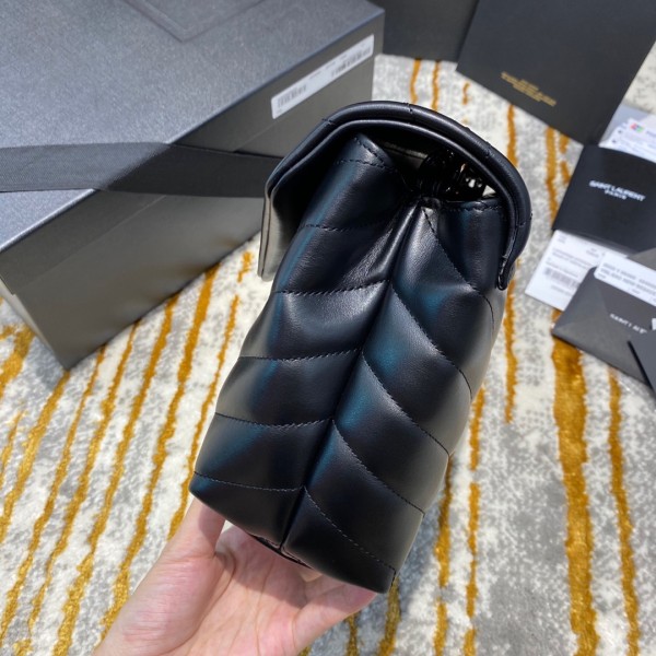 Handbags  SAINT LAURENT 494699 size 23*17*9 cm