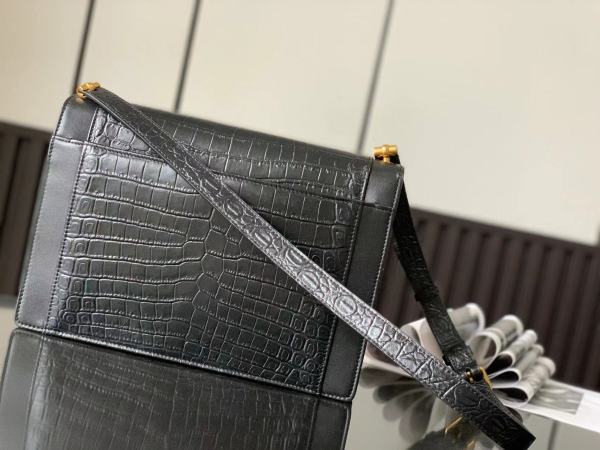 Handbags  SAINT LAURENT 668863 size 26×18×5 cm