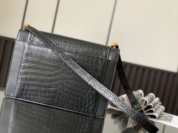 Handbags  SAINT LAURENT 668863 size 26×18×5 cm