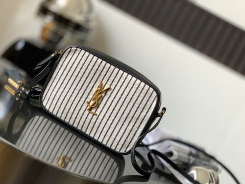 Handbags  SAINT LAURENT 520534  size 23x16x6 cm