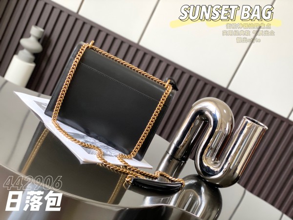 Handbags  SAINT LAURENT 442906 size 22×8×16  cm