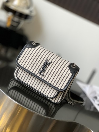 Handbags  SAINT LAURENT 633151  size 22×16.5×12 cm