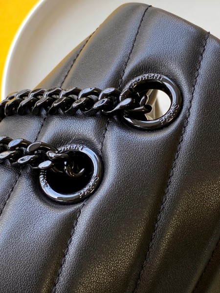 Handbags  SAINT LAURENT 459749  size 20X14X7 cm