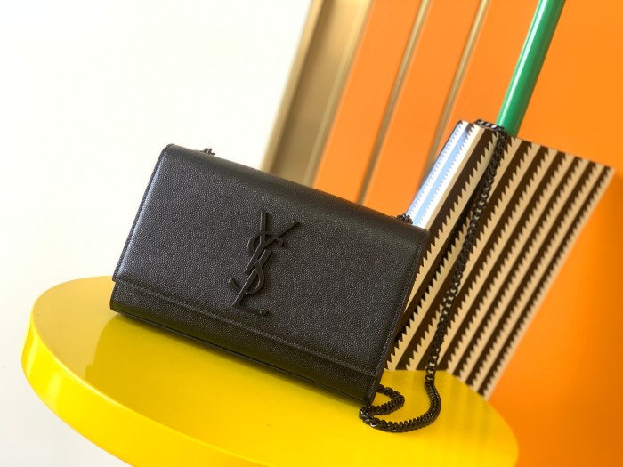 Handbags  SAINT LAURENT 469390 size 20x12.5x5 cm