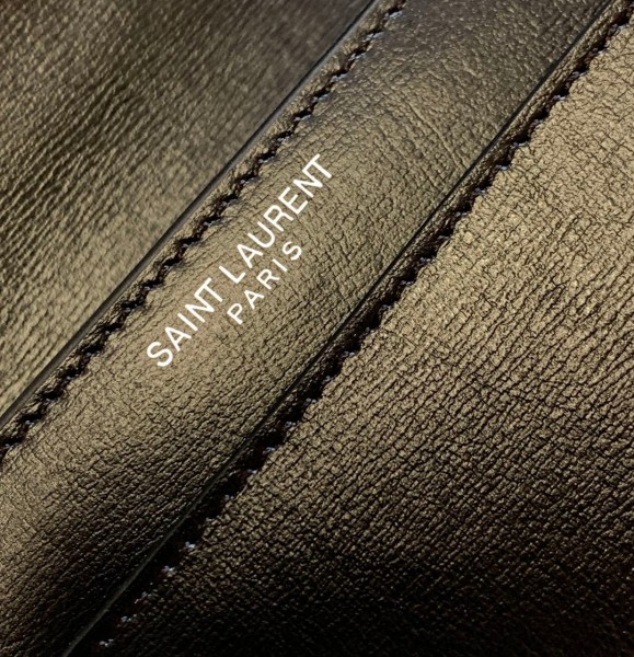 Handbags  SAINT LAURENT 442906 size 22x16x8 cm