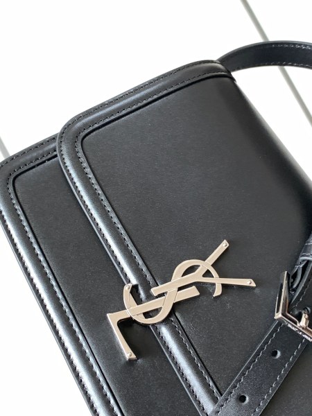 Handbags  SAINT LAURENT 634305 size 23x16x6 cm