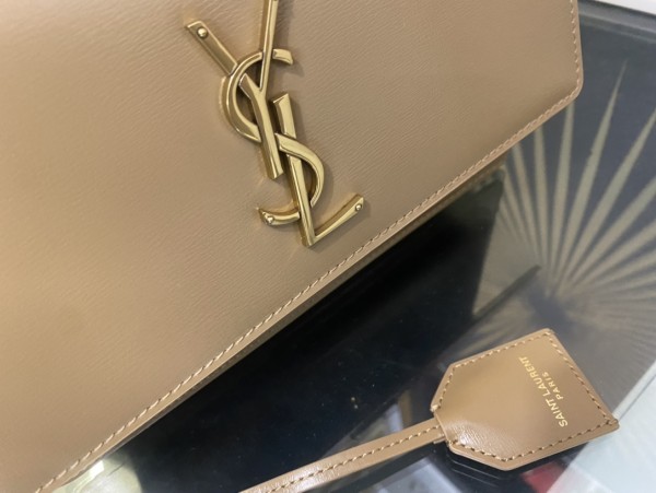 Handbags  SAINT LAURENT 442906 size 22-16-9 cm