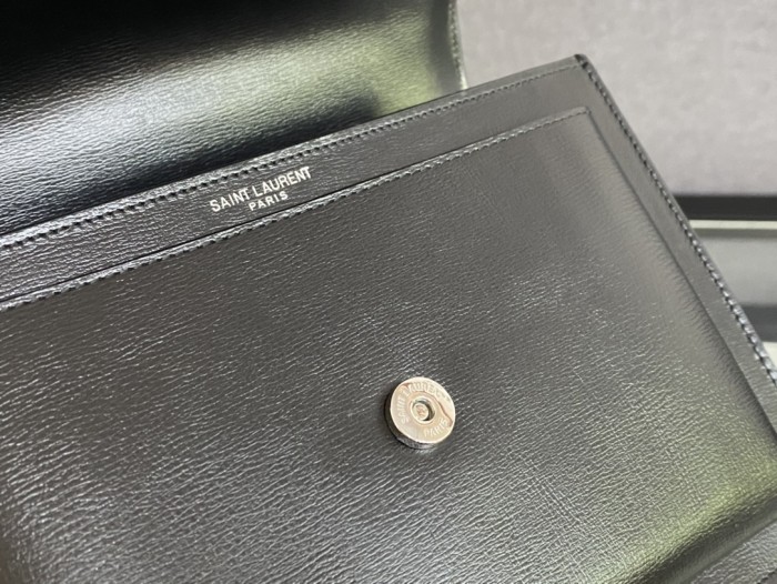 Handbags  SAINT LAURENT 442906 size 22-16-9 cm