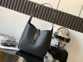 Handbags  SAINT LAURENT 710886 size 24x24x10 cm