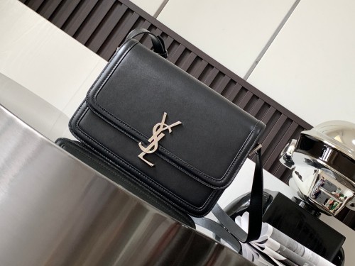 Handbags  SAINT LAURENT 634305 size 23x16x6 cm