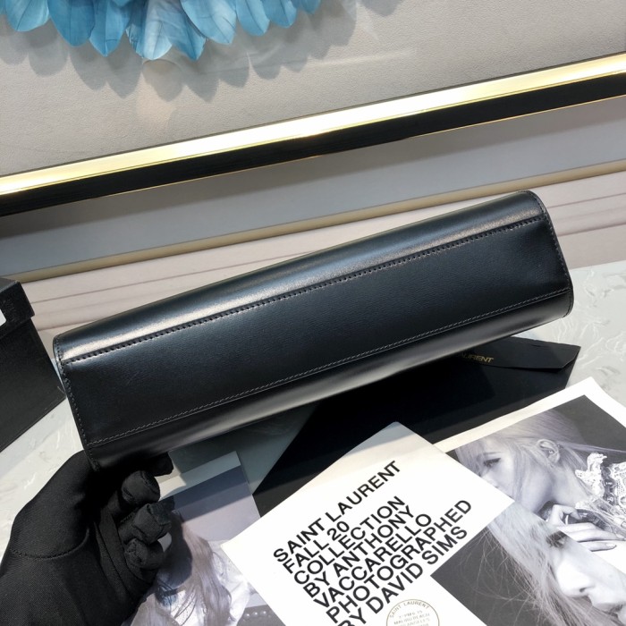 Handbags  SAINT LAURENT 579271 size 29x20.5x7 cm
