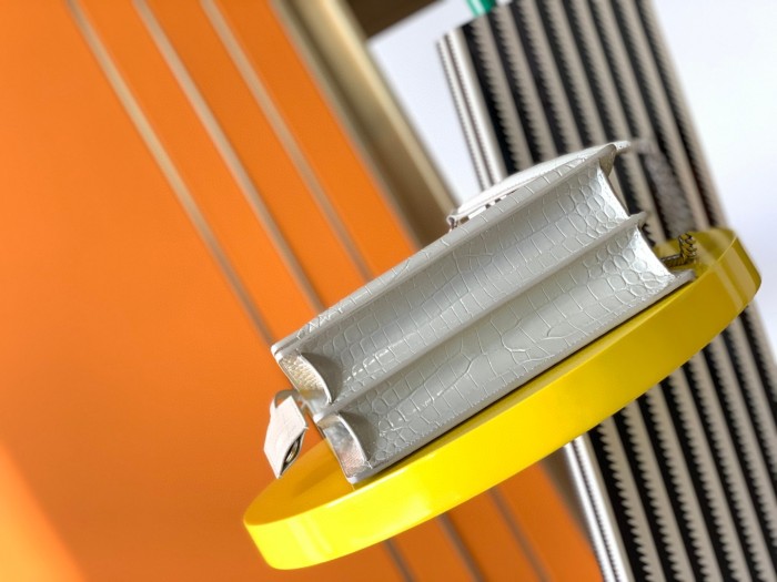 Handbags  SAINT LAURENT 442906 size 22x8x16 cm