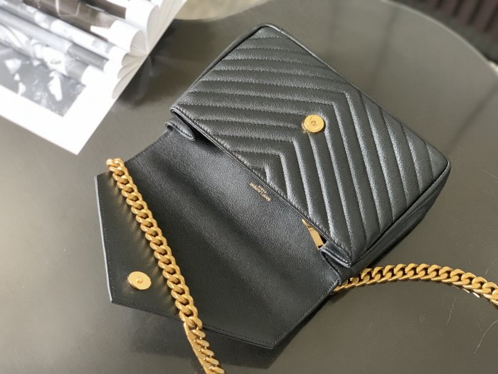 Handbags  SAINT LAURENT 392737  size 24x17x6 cm