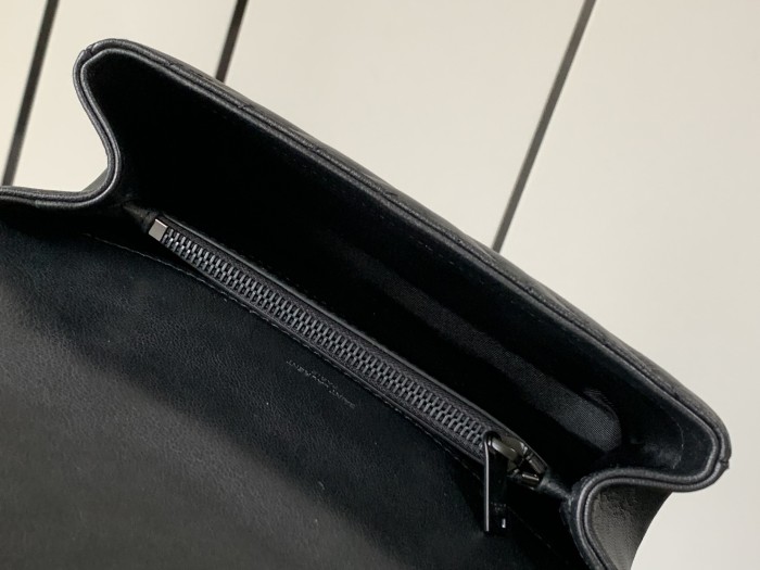 Handbags  SAINT LAURENT 392737  size 24x17x6 cm