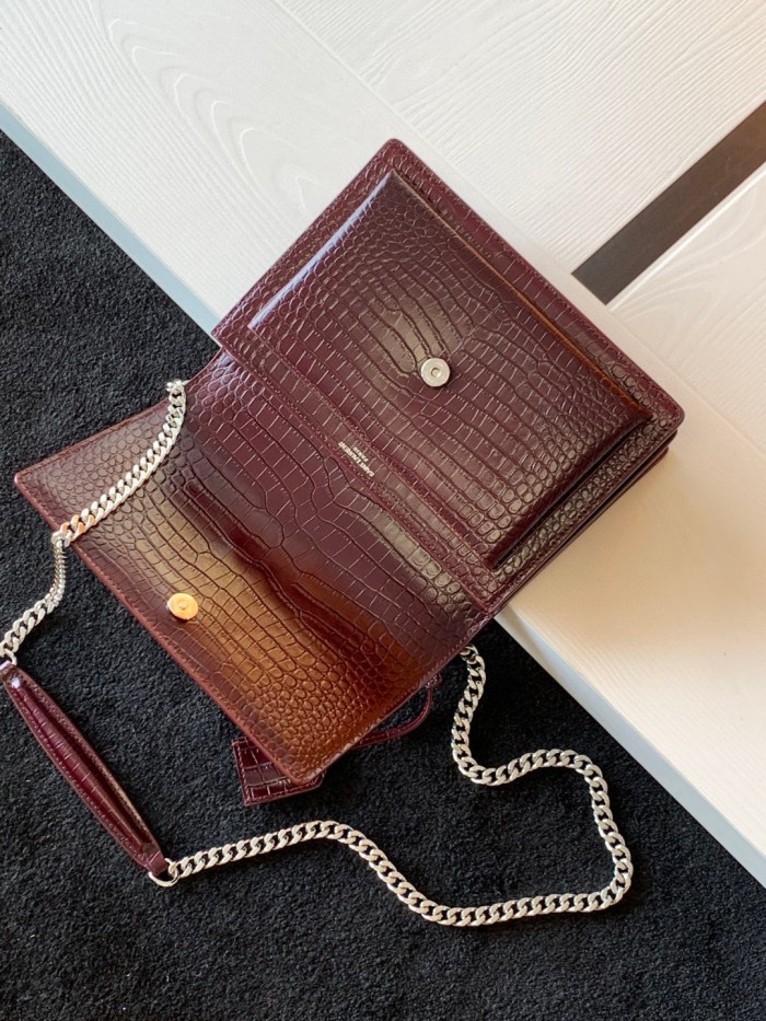 Handbags  SAINT LAURENT 442906 size 22x16x8 cm