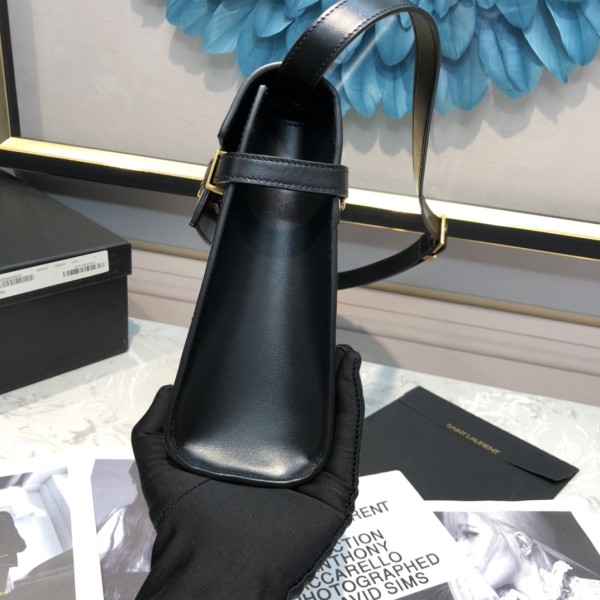 Handbags  SAINT LAURENT 579271 size 29x20.5x7 cm