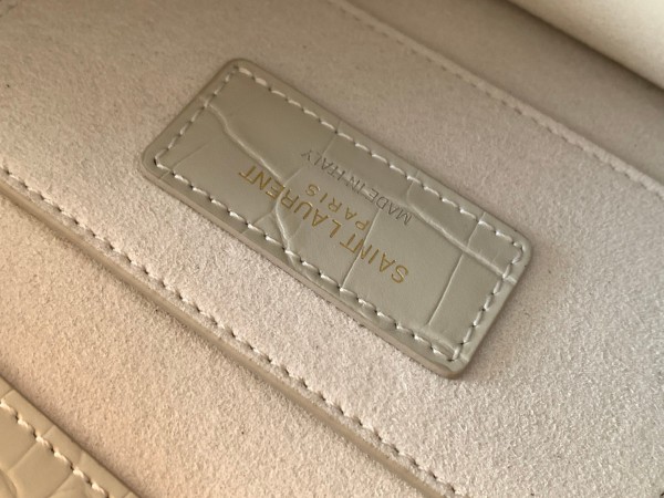 Handbags  SAINT LAURENT 442906 size 22x8x16 cm