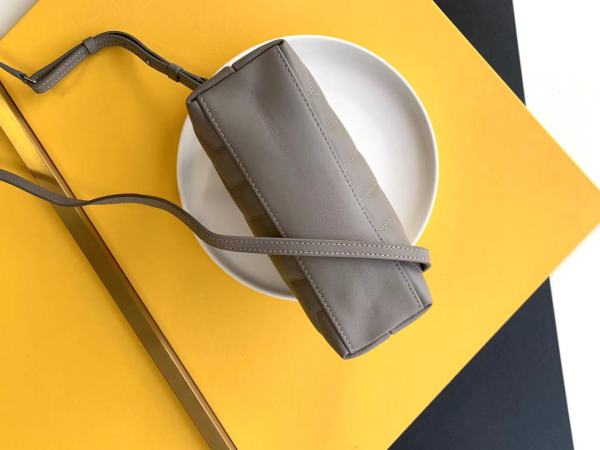 SAINT LAURENT YSL LOULOU Silver Logo Leather Shoulder Bag, Mini, Women's, Granite Grey/Light Grey 467072-DV706-1723 20*14*7.5cm