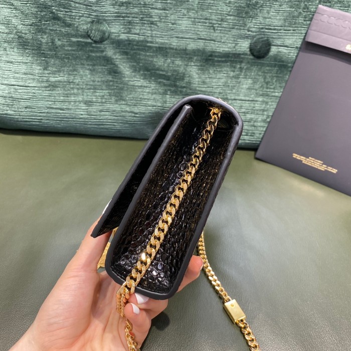 Handbags  SAINT LAURENT 469390 size 20x12.5x5 cm