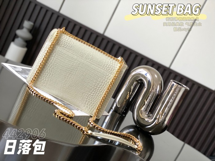 Handbags  SAINT LAURENT 442906 size 22×16×8 cm