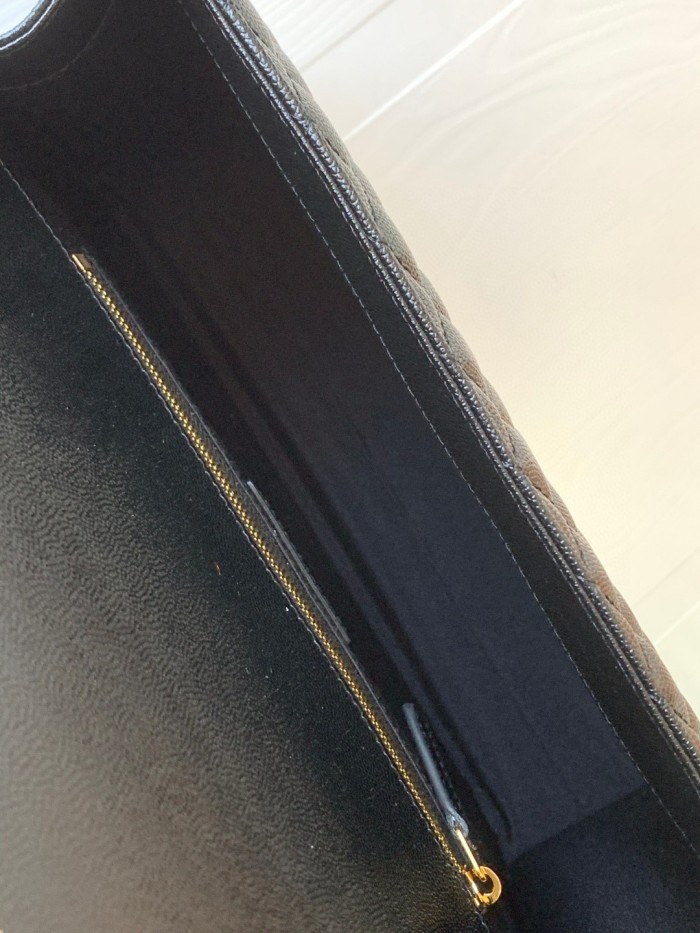 Handbags SAINT LAURENT 487198 size 31×22×7.5 cm