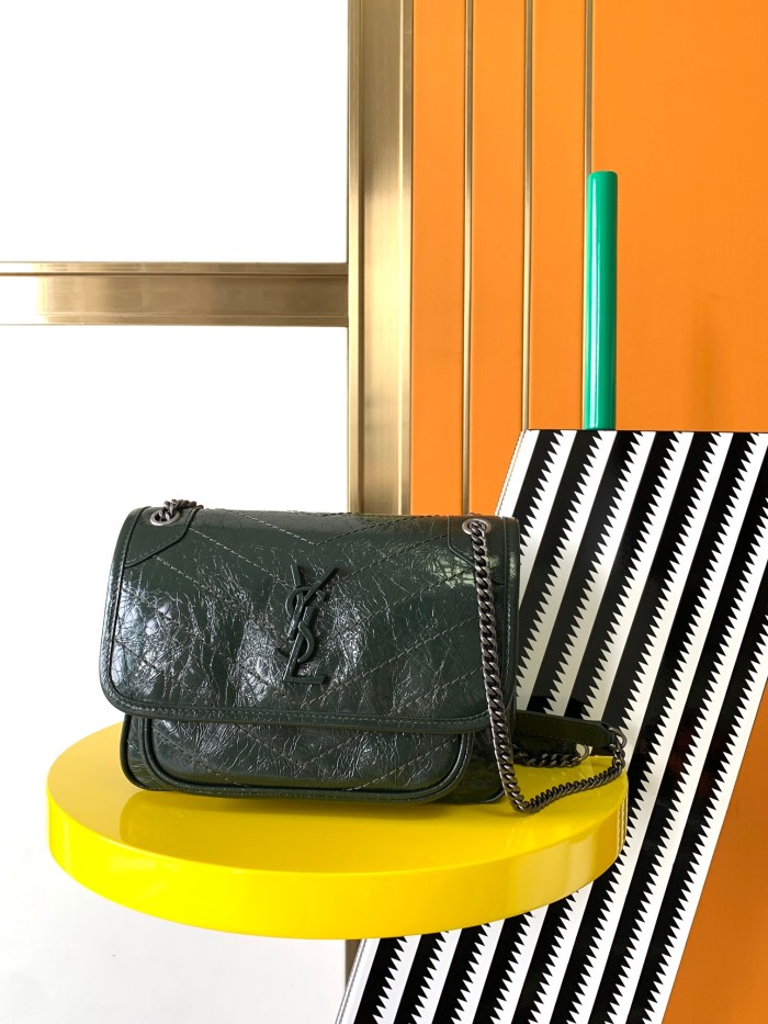 Handbags SAINT LAURENT 533037 size 22X16.5X7.5 CM