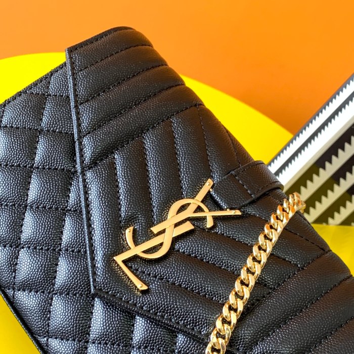 Handbags SAINT LAURENT 620280 size 22.5x14x4 cm