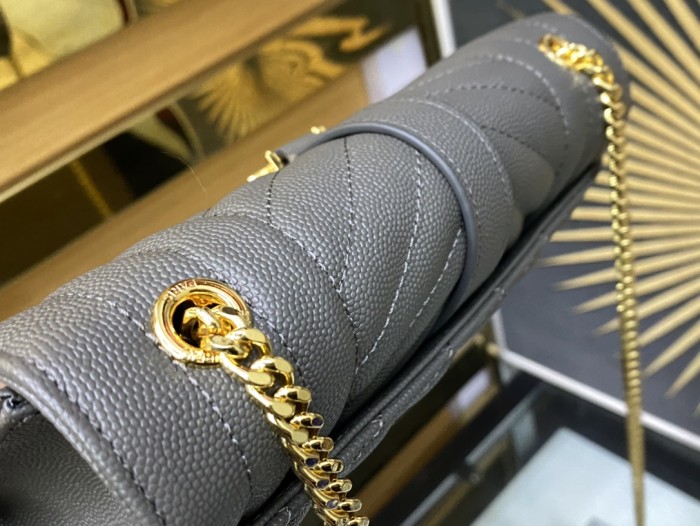 Handbags SAINT LAURENT 526286 size 22×13×6 cm