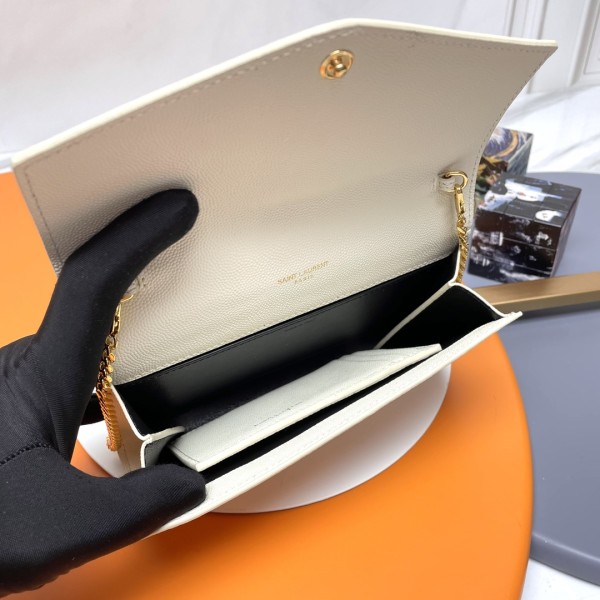 Handbags SAINT LAURENT 607788 size 19x12x4 cm