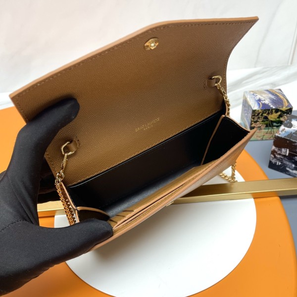 Handbags SAINT LAURENT 607788 size 19x12x4 cm