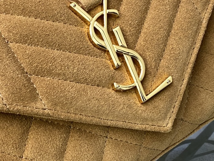 Handbags SAINT LAURENT 526286 size 22×13×6 cm