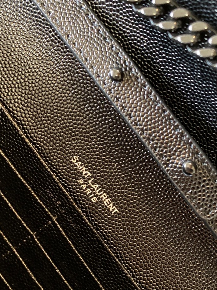 Handbags SAINT LAURENT 377828 size 22.5x14x4 cm