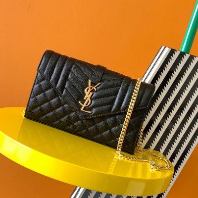 Handbags SAINT LAURENT 620280 size 22.5x14x4 cm