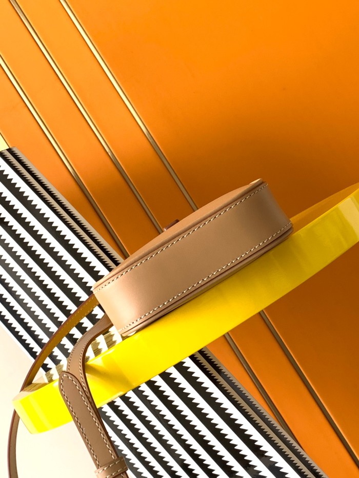 Handbags SAINT LAURENT 735214 size 18×13.5×3.5 cm