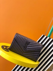 Handbags SAINT LAURENT 377828 size 22.5x14x4 cm