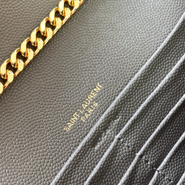 Handbags SAINT LAURENT 377828 size 22.5x14x4 cm